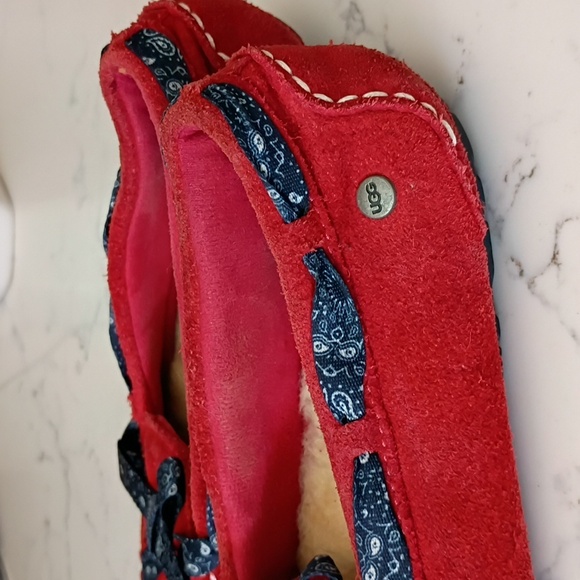 UGG RED SLIPPERS FOR WOMEN - Picture 4 of 11